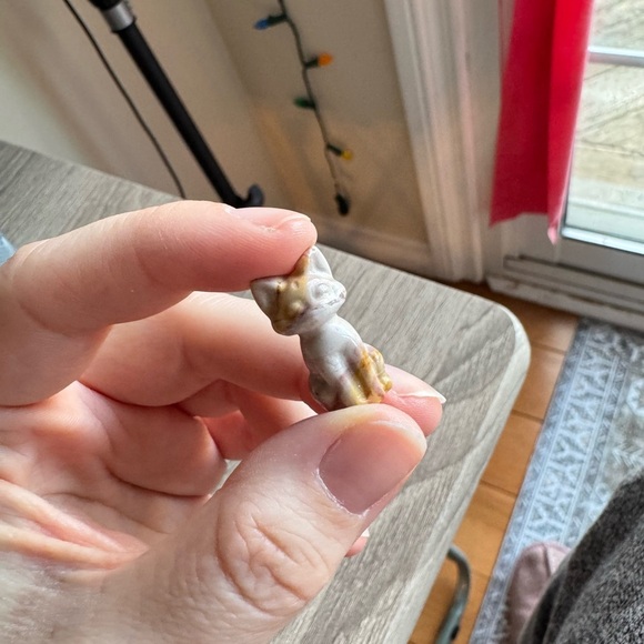 Miniature Crystal Cat Figurines - Picture 3 of 7